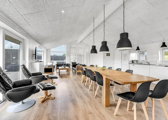 Feriehus Beautiful In With Sauna